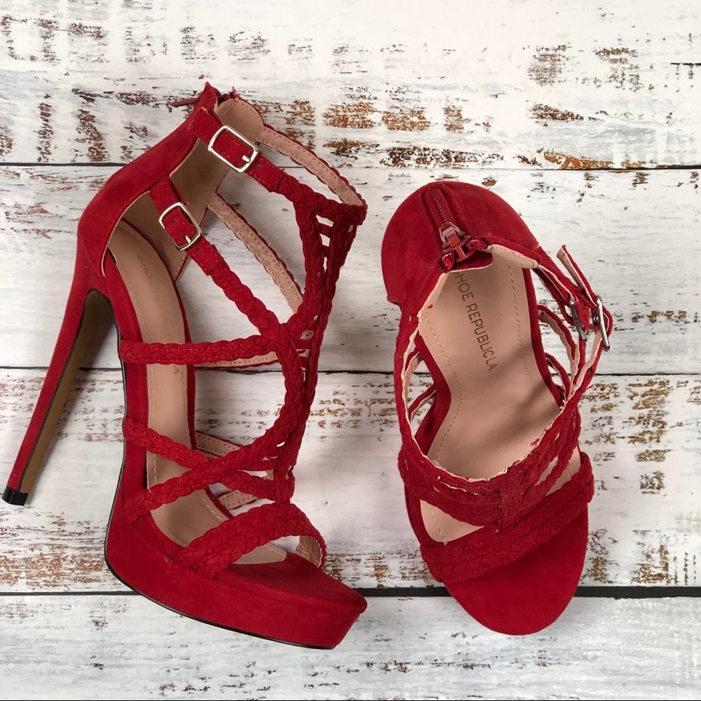 Red Heels - Picture 6 of 8